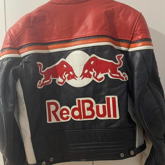 Women's Jacket - Picture 3 of 4